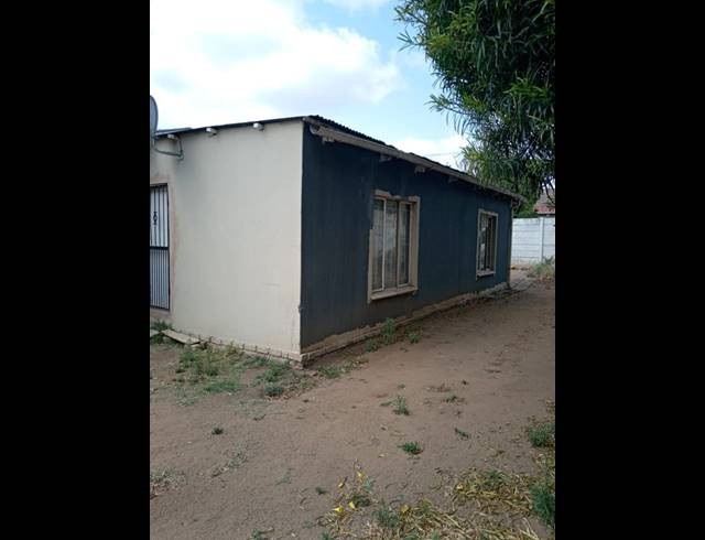 5 BEDROOM HOUSE FOR SALE IN PRETORIA GARDENS